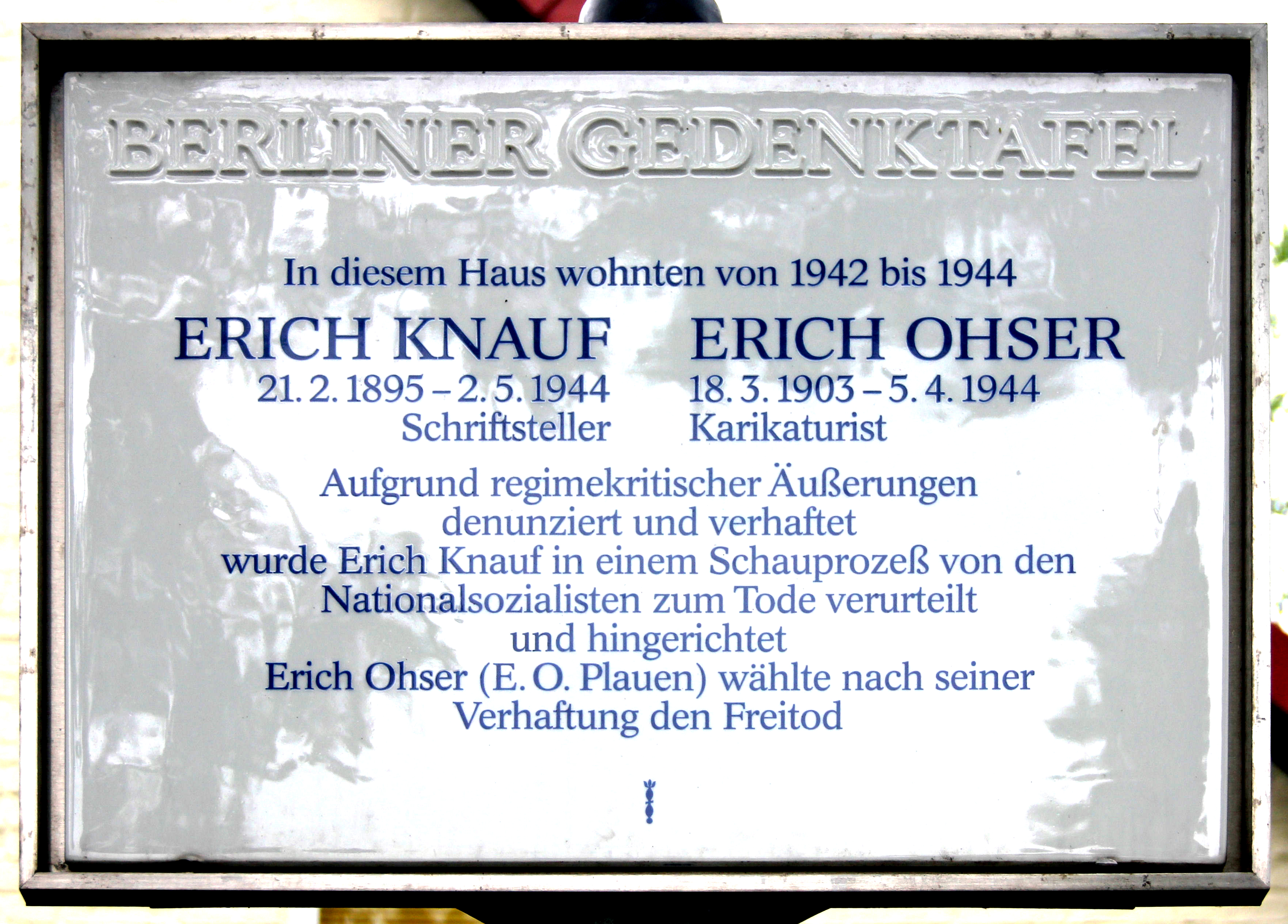 Berliner_Gedenktafel_Am_Feldberg_3_(Kauld)_Erich_Knauf_Erich_Ohser@OTFW Berlin
